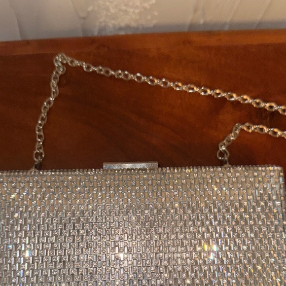 Silver Rhinestone Clutch - Picture 7 of 8